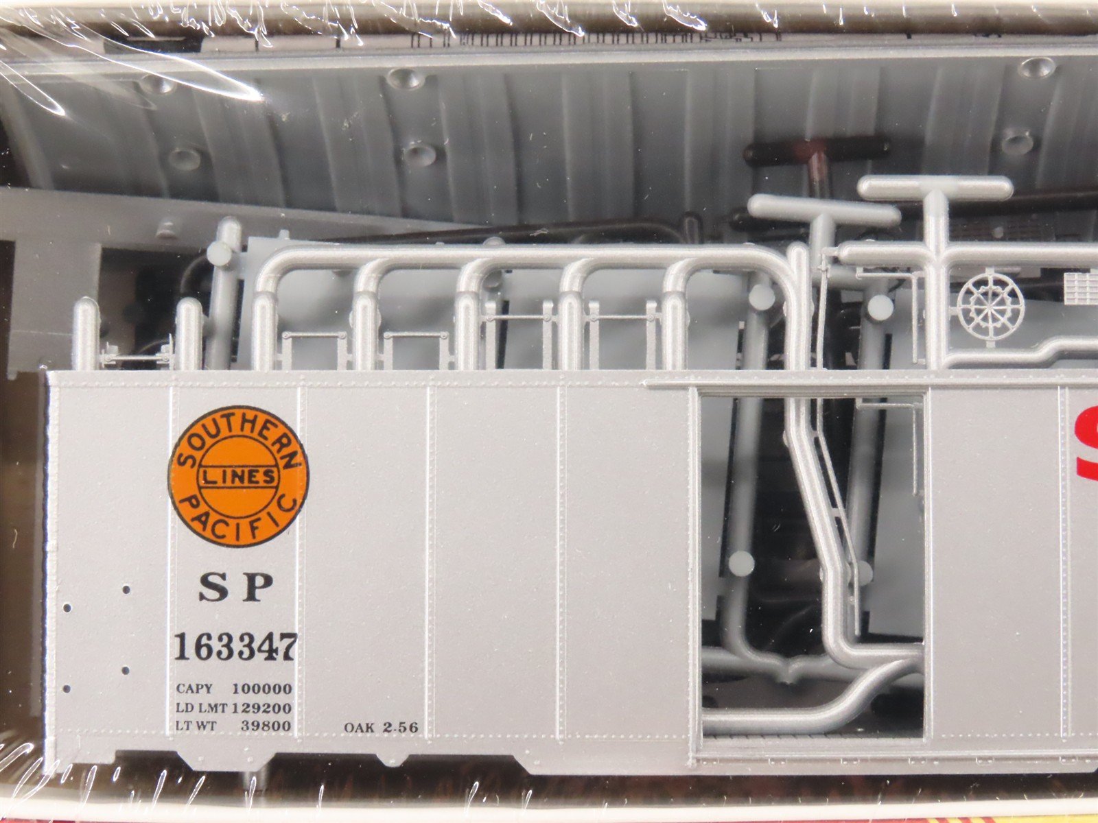 HO Scale Red Caboose Kit RC-8037-18 SP Southern Pacific Box Car #163347 - Sealed