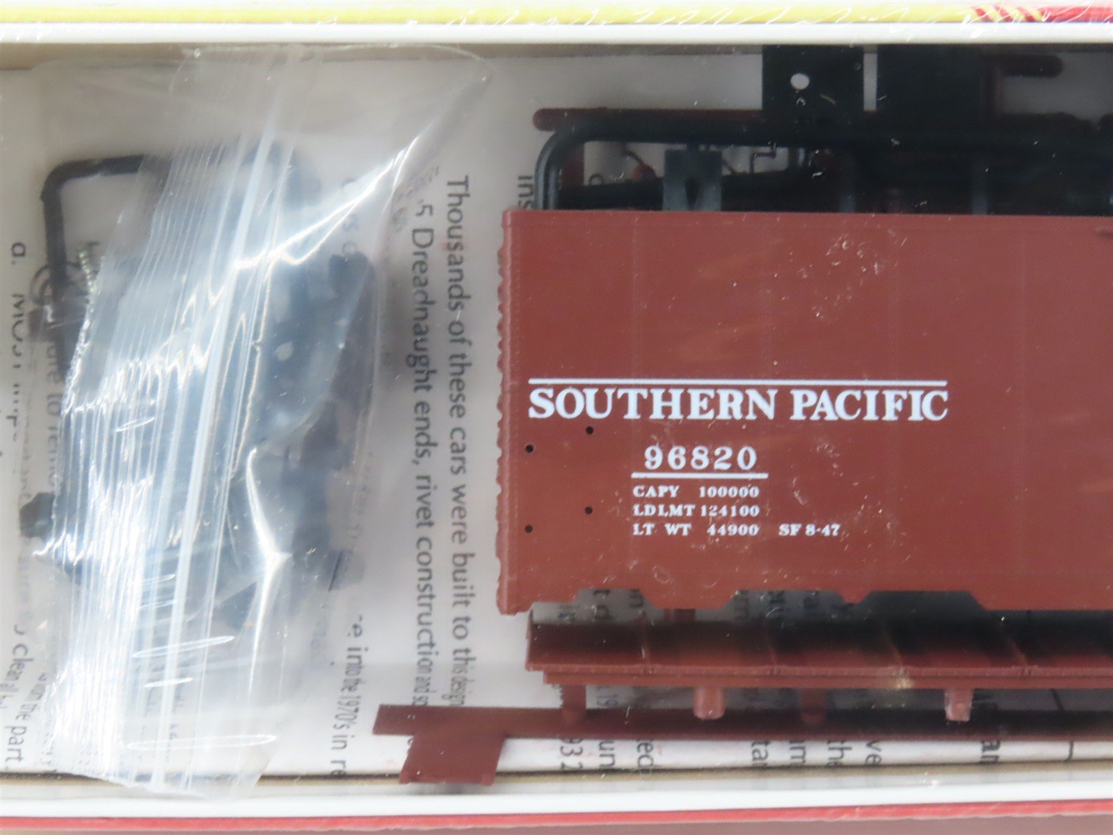 HO Red Caboose Kit RC-8038-1i SP Southern Pacific 40' Box Car #96820 - Sealed