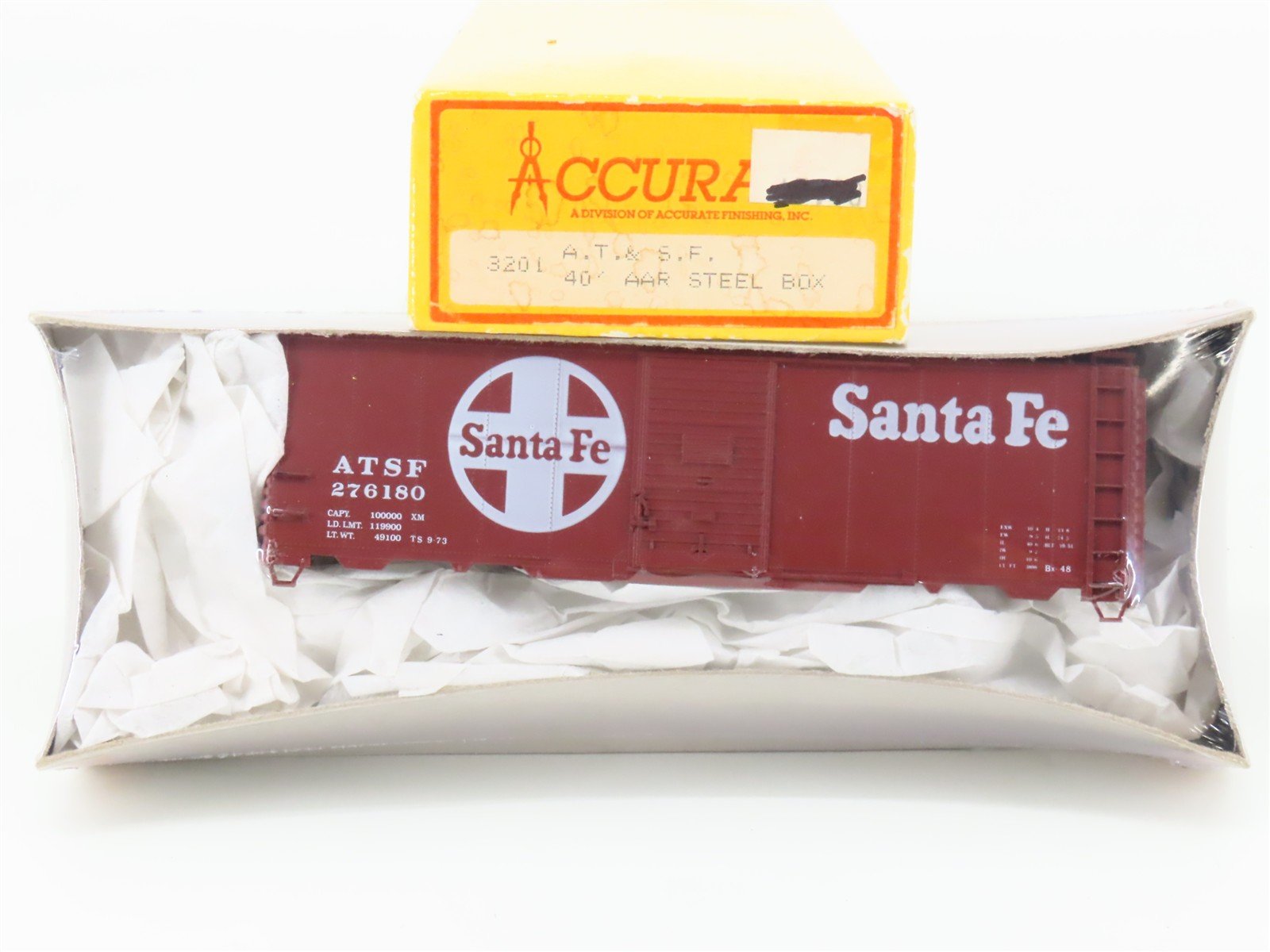 HO Accurail Kit 3201 ATSF Santa Fe 40' Single Door Box Car #276180 - Sealed