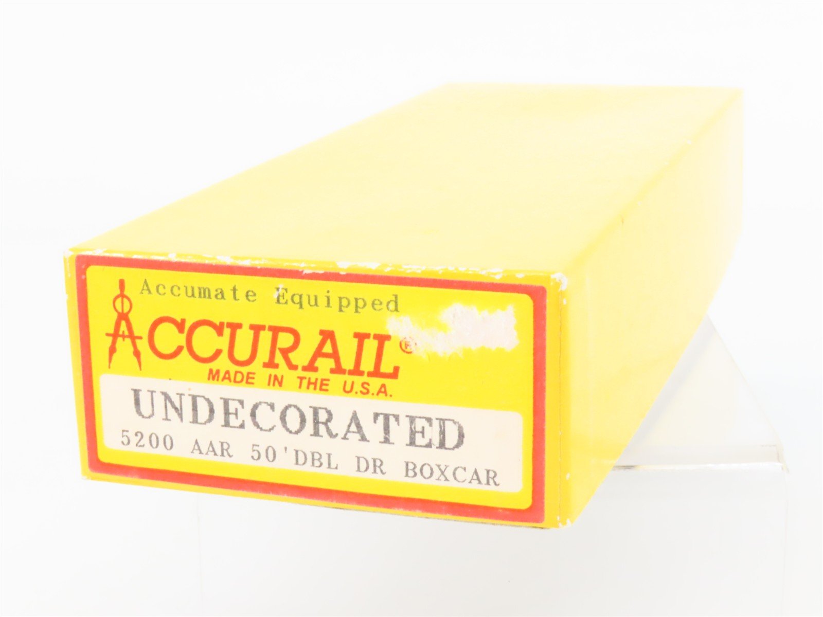 HO Scale Accurail Kit 5200 Undecorated 50' Double Door Box Car