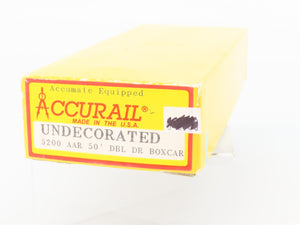 HO Scale Accurail Kit 5200 Undecorated 50' Double Door Box Car