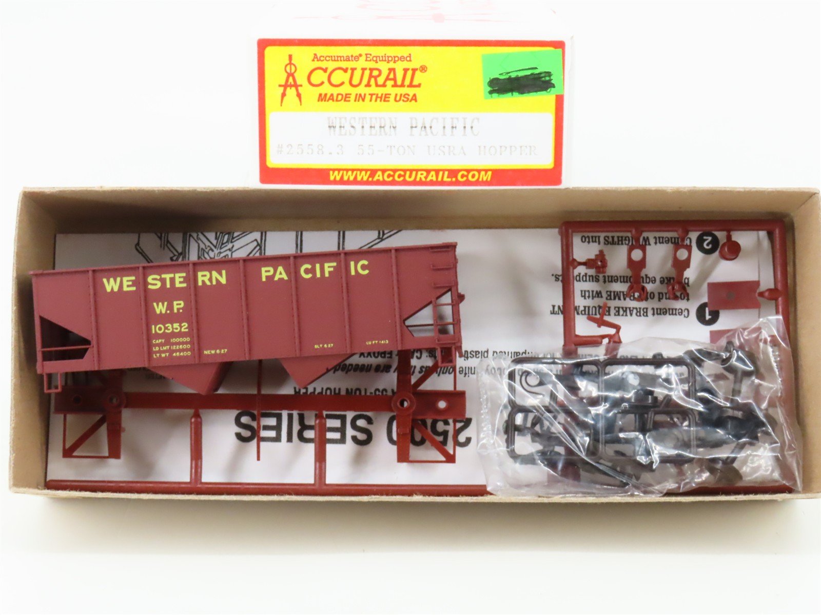 HO Scale Accurail Kit 2558.3 WP Western Pacific Railroad 2-Bay Hopper #10352
