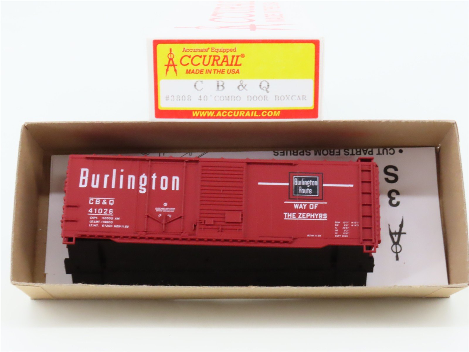 HO Accurail Kit 3808 CB&Q Burlington Route 40' Combination Door Box Car #41026