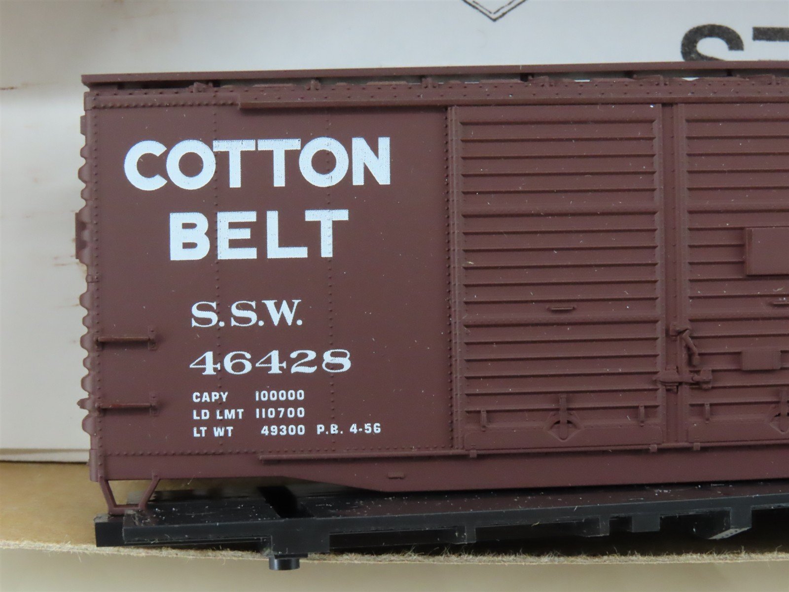 HO Scale Accurail Kit 3618 SSW Cotton Belt Route 40' Double Door Box Car #46428
