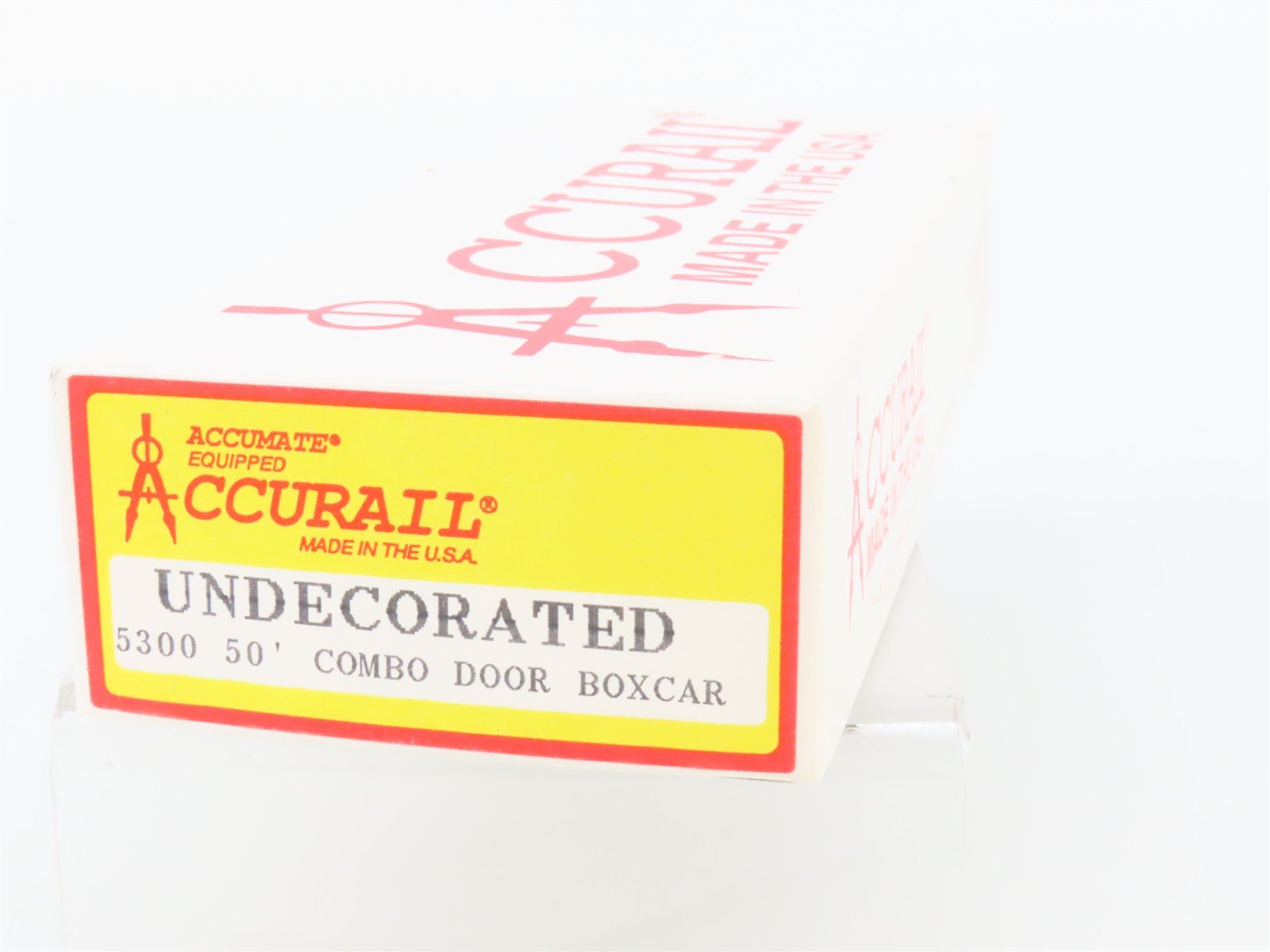 HO Scale Accurail Kit 5300 Undecorated 50' Combination Door Box Car