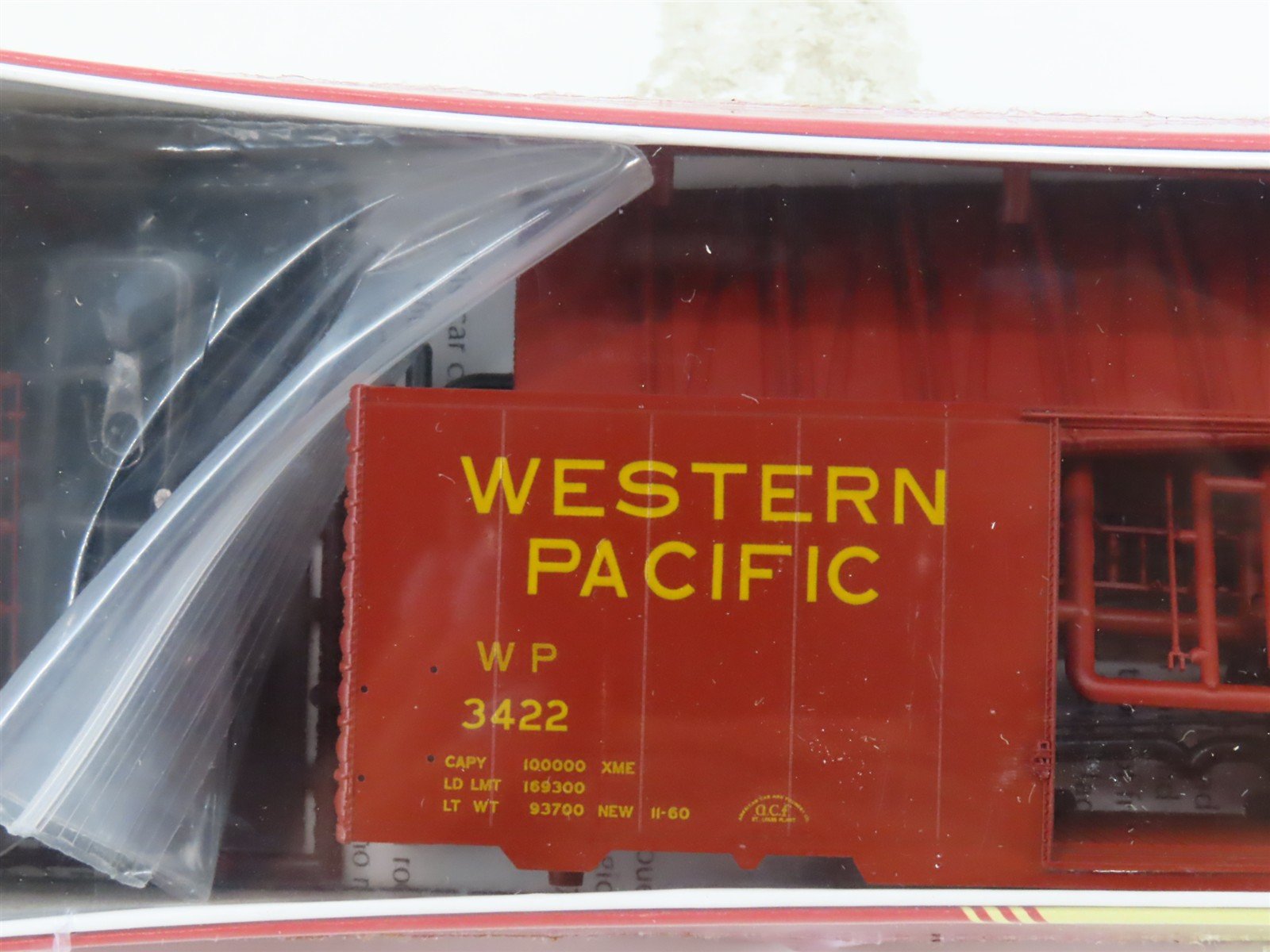 HO Scale Red Caboose Kit RC-8903-1 WP Western Pacific 40' Box Car #3422 - Sealed