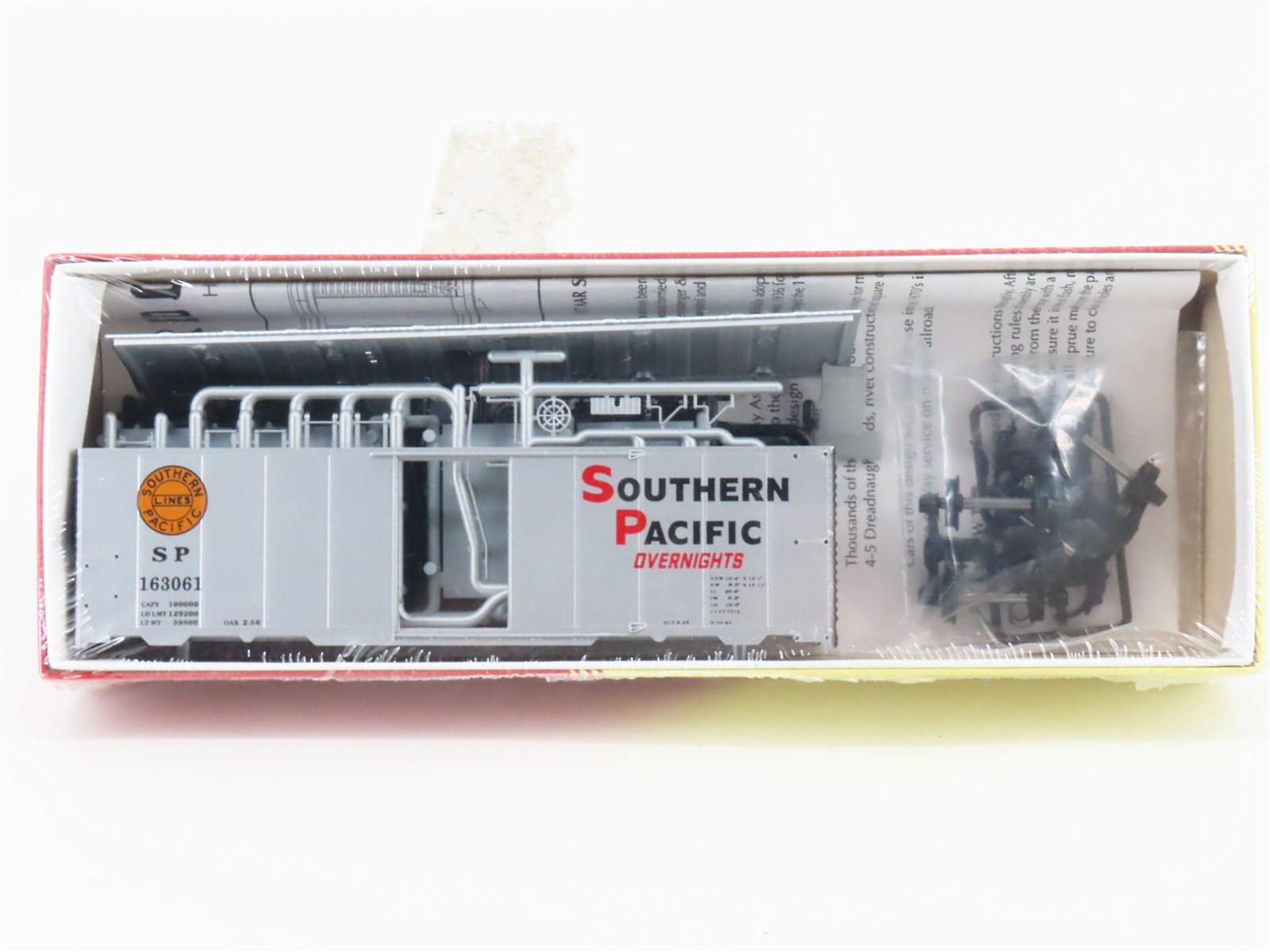 HO Scale Red Caboose Kit RC-8037-13 SP Southern Pacific Box Car #163061 - Sealed