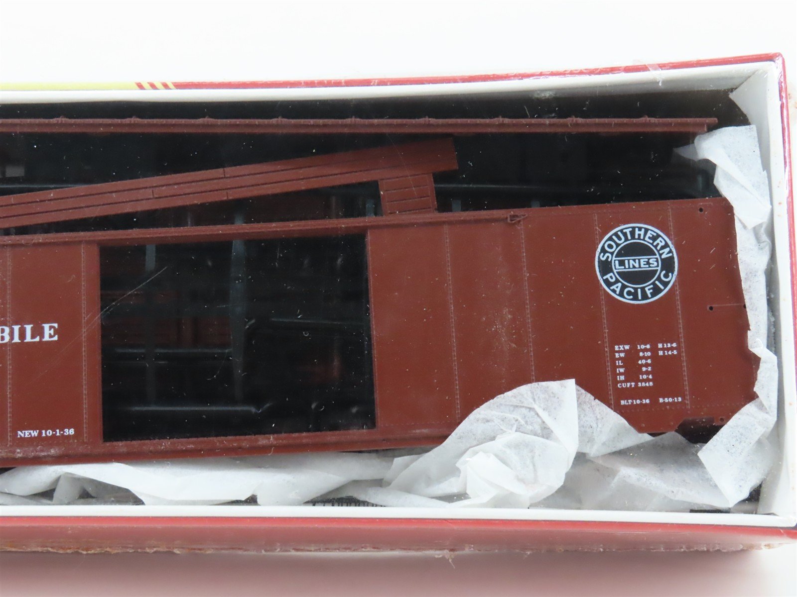 HO Red Caboose Kit RC-8538-5 SP Southern Pacific 40' Box Car #63575 - Sealed