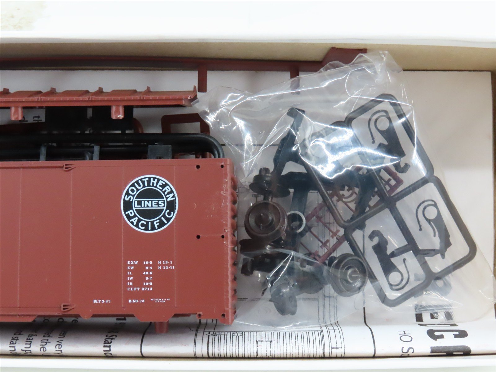 HO Scale Red Caboose Kit RC-8038-1h SP Southern Pacific 40' Box Car #96234