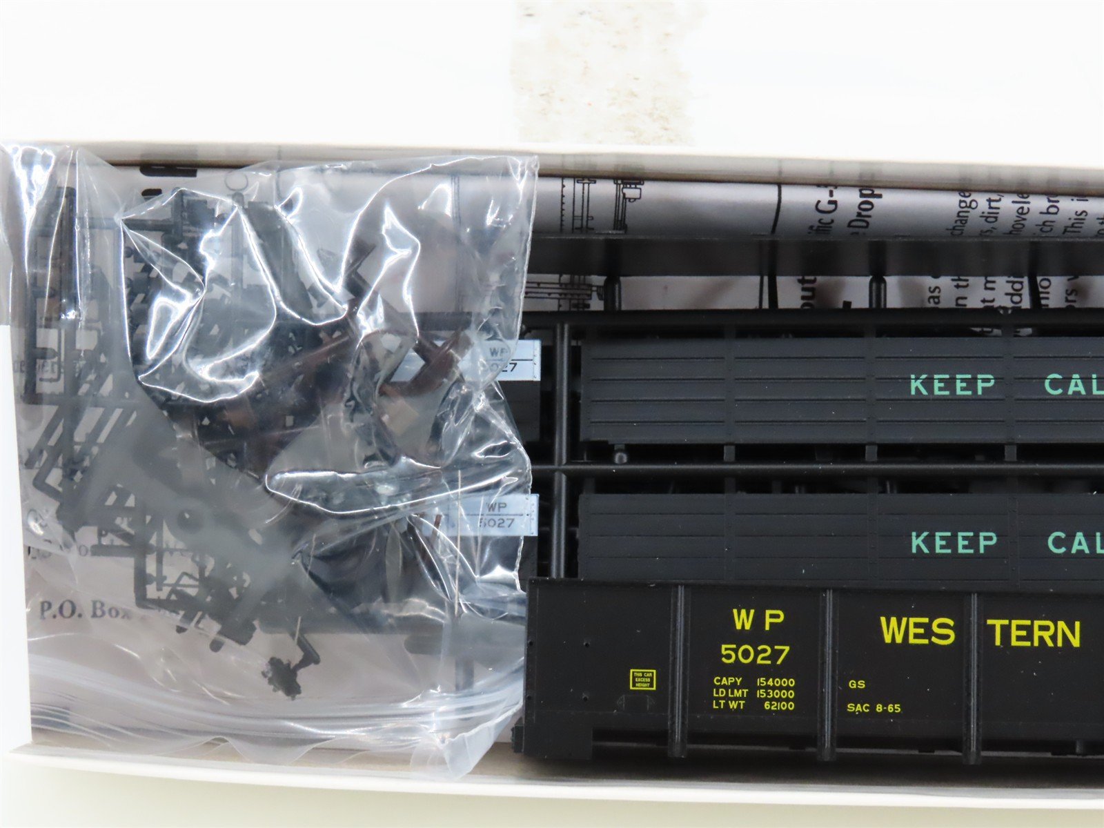 HO Scale Red Caboose Kit RC-5201-3 WP Western Pacific Drop Bottom Gondola #5027