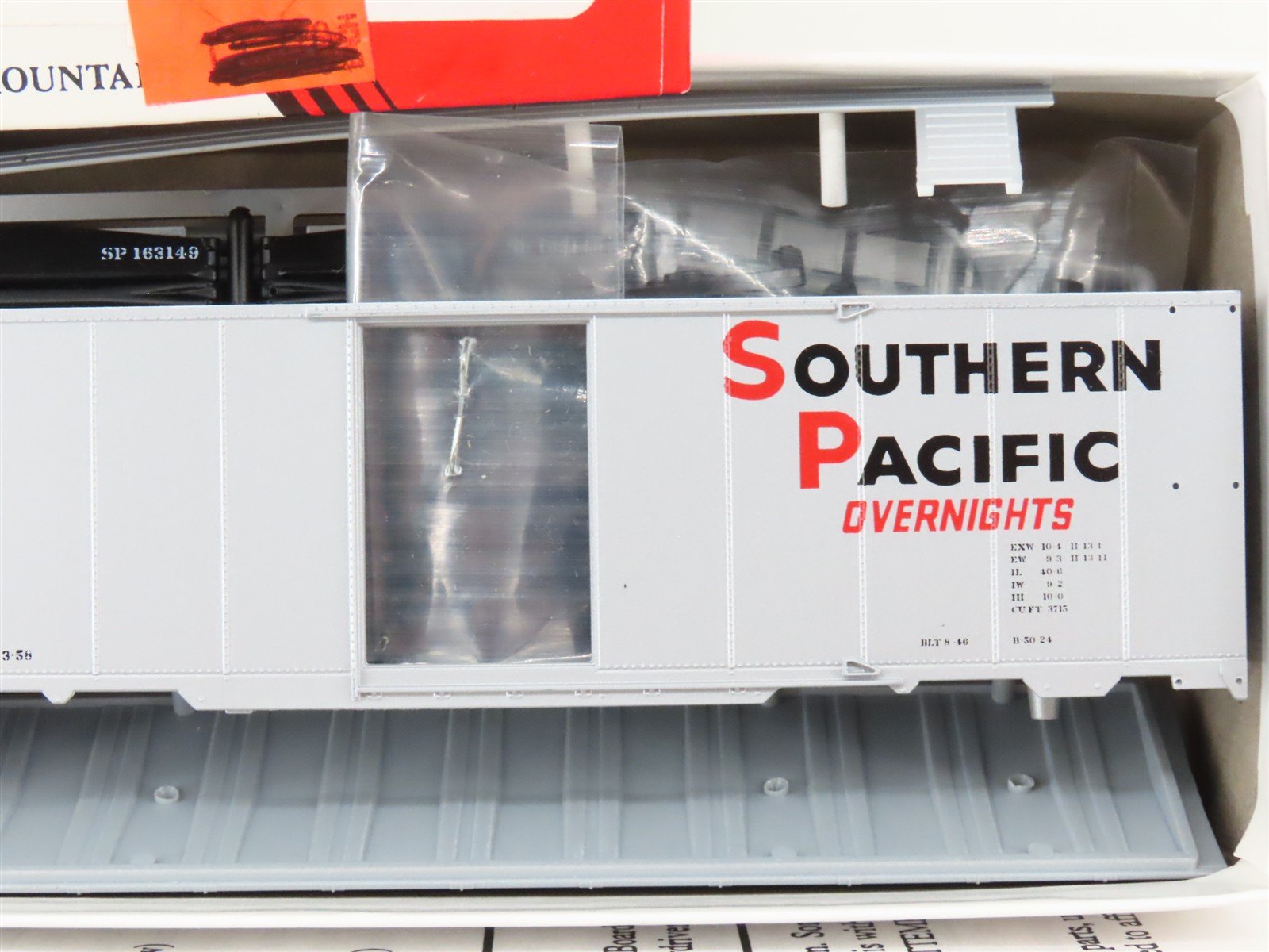 HO InterMountain Kit 40732-05 SP Southern Pacific Overnights Box Car #163149