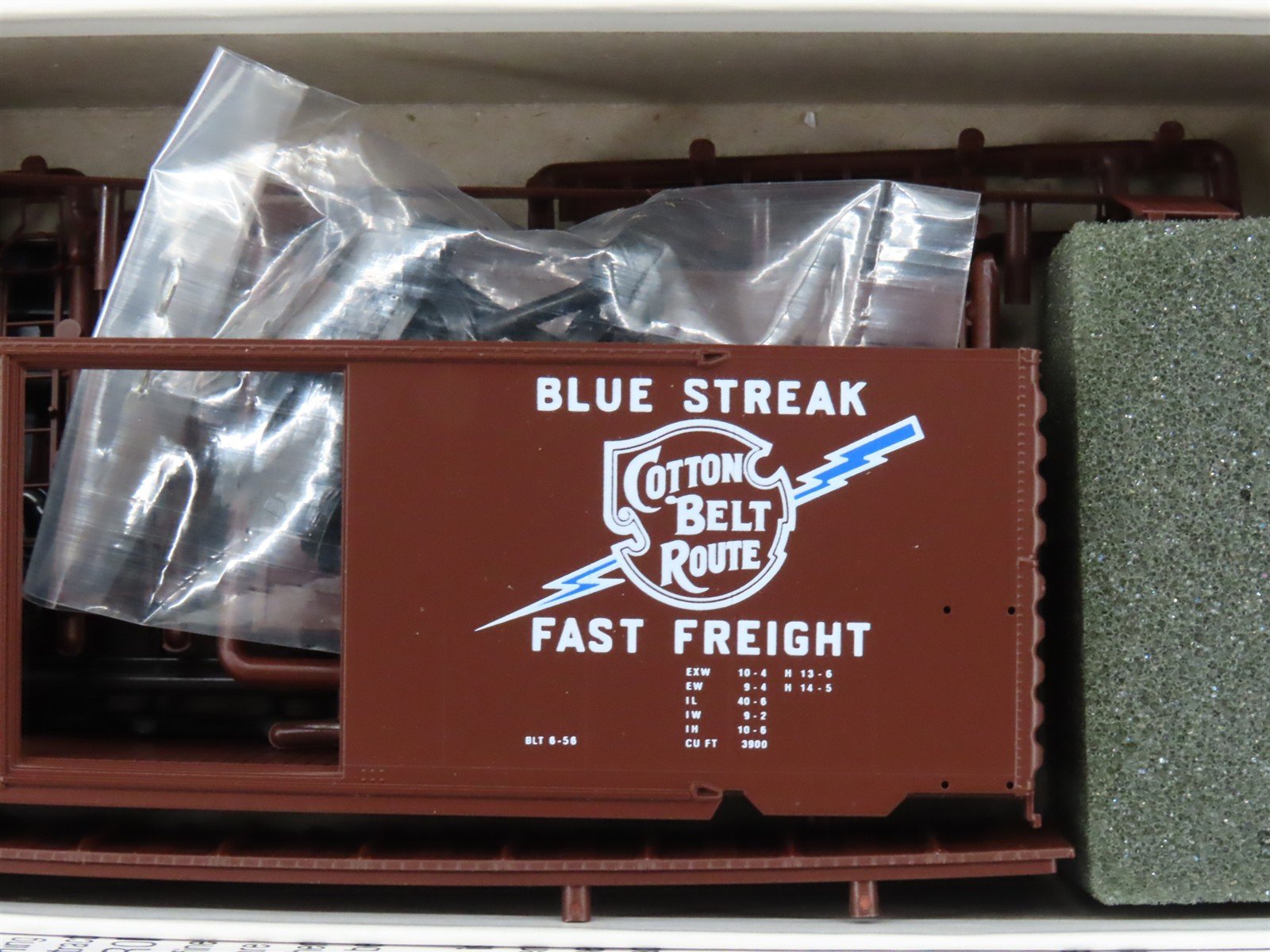 HO Scale InterMountain Kit 10456-18 SSW Cotton Belt Route Box Car #35071