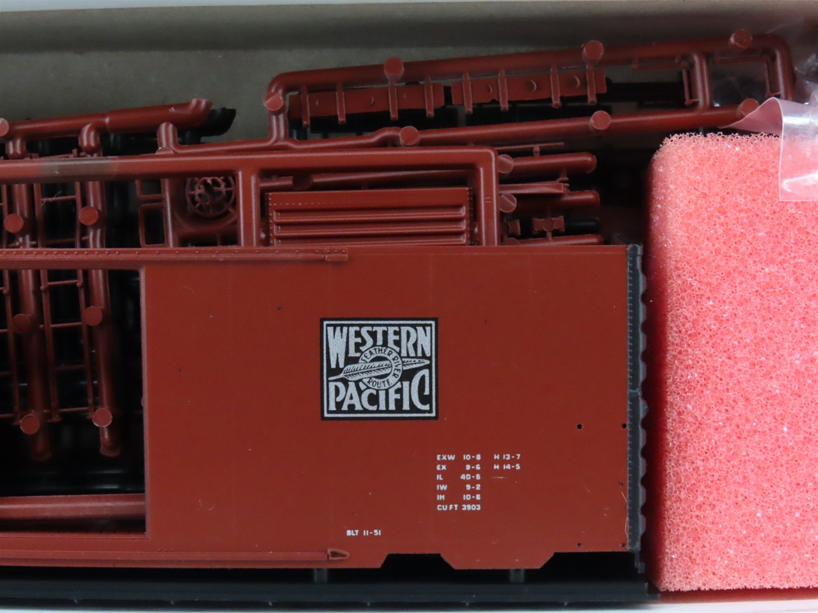 HO Scale InterMountain Kit 40471-09 WP Western Pacific 40' Box Car #21265