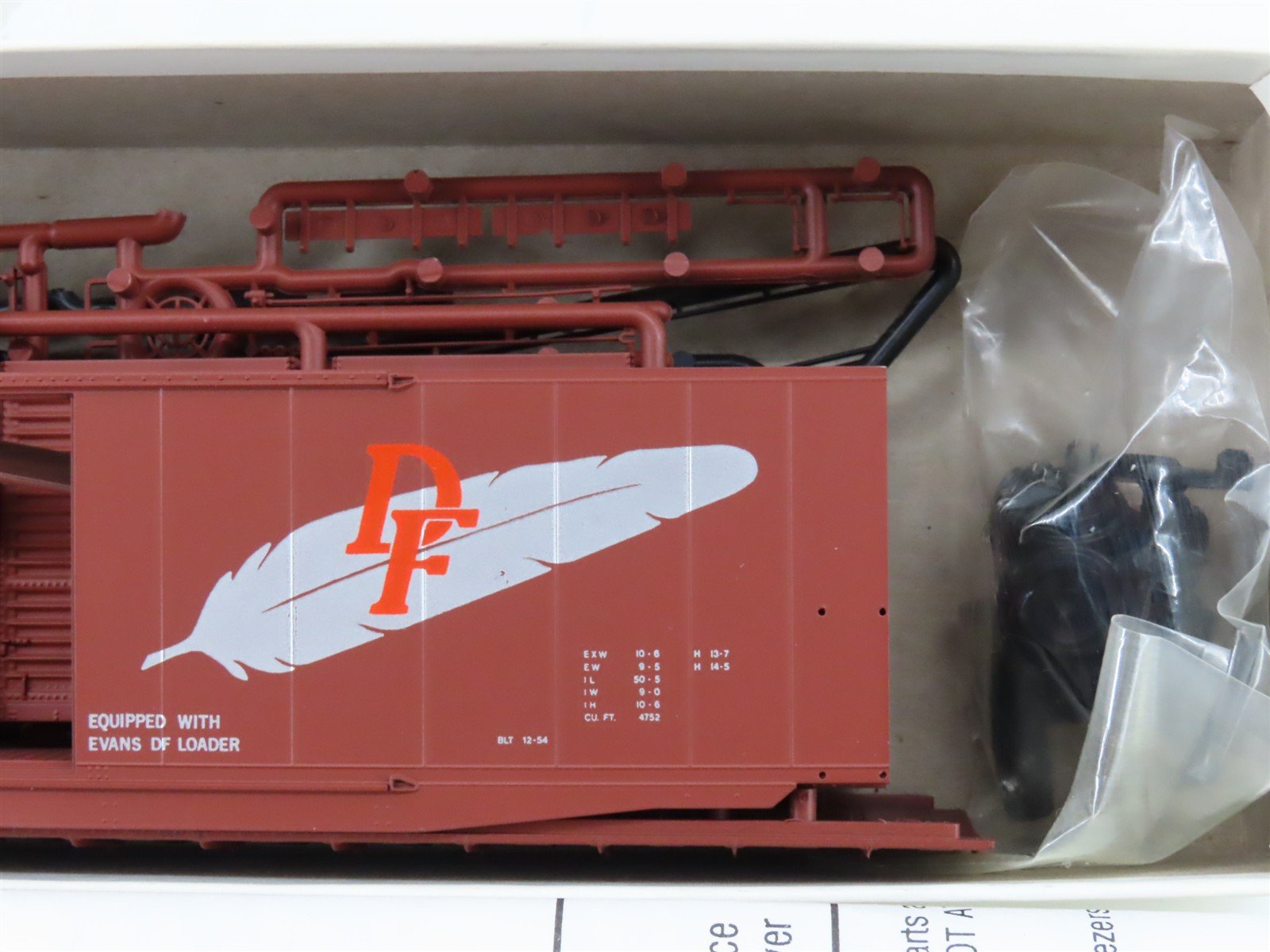 HO InterMountain Kit 40603-01 WP Western Pacific 50' Double Door Box Car #3801
