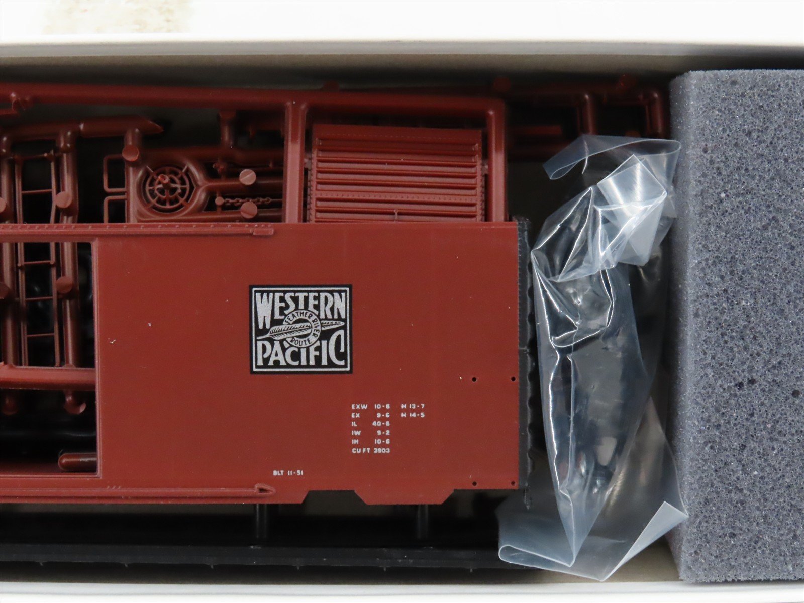 HO Scale InterMountain Kit 40471-08 WP Western Pacific 40' Box Car #21223