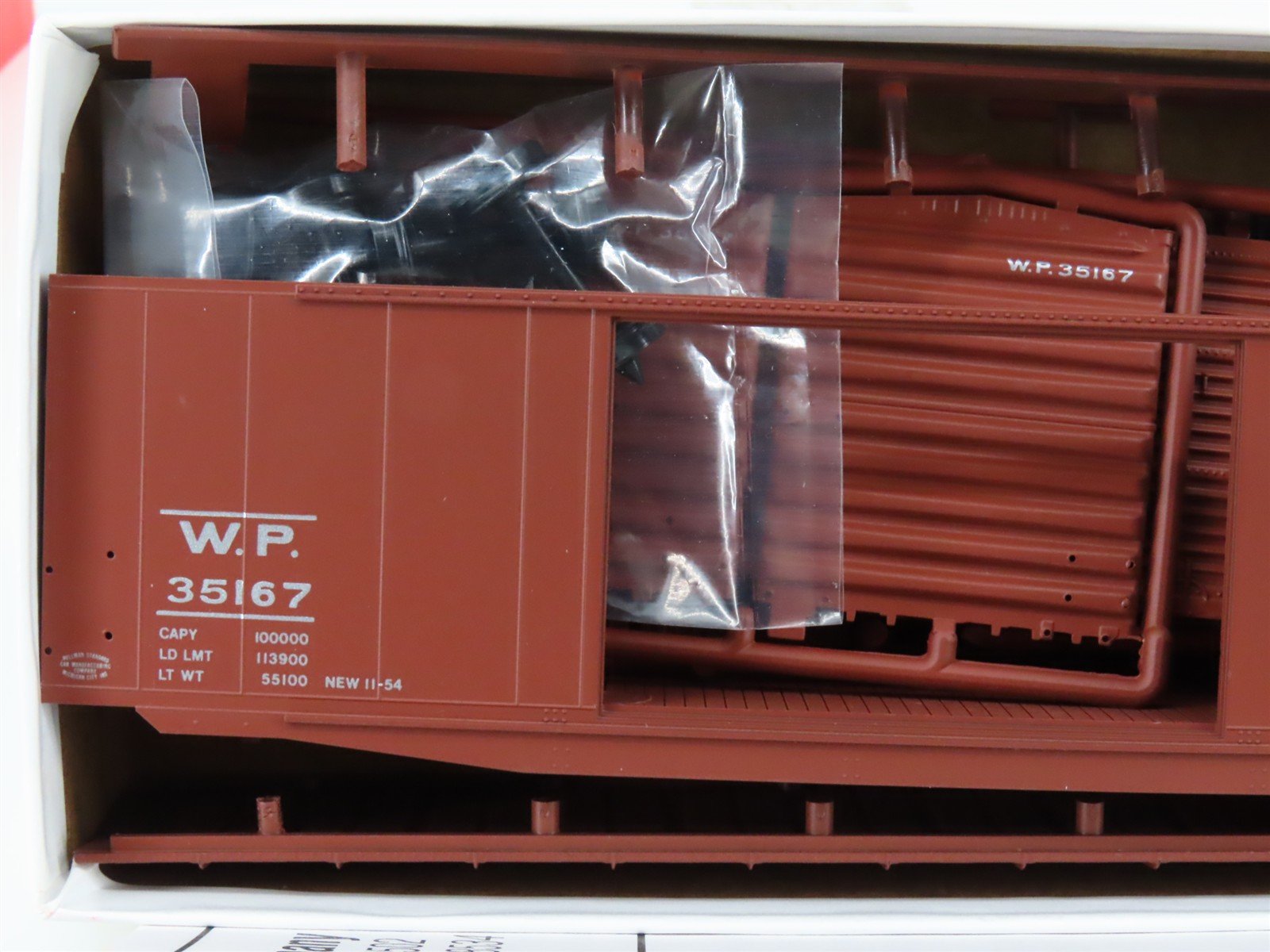 HO Scale InterMountain Kit 40608-10 WP Western Pacific 50' Box Car #35167
