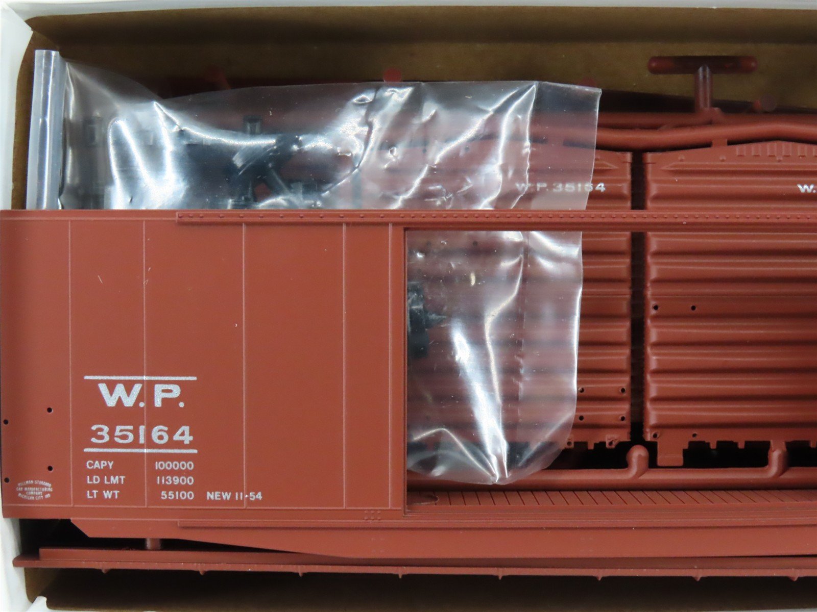 HO Scale InterMountain Kit 40608-09 WP Western Pacific 50' Box Car #35164