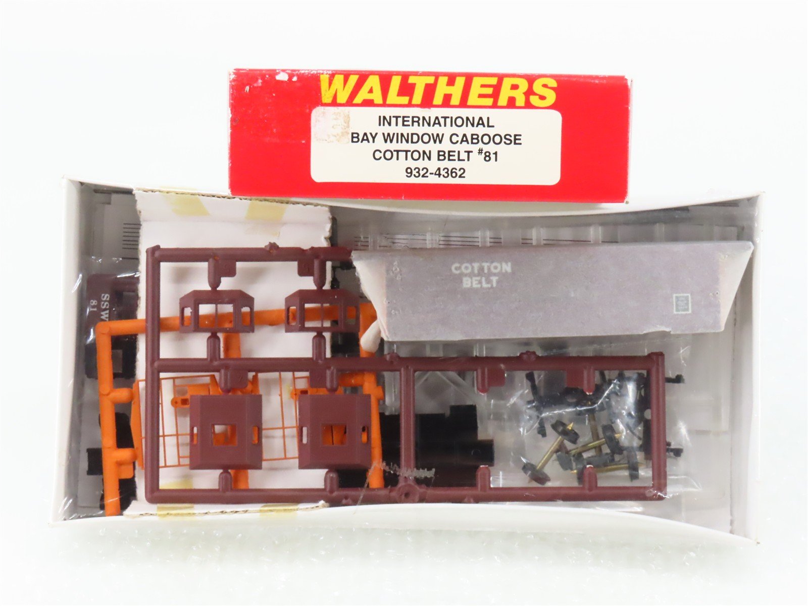 HO Scale Walthers Kit 932-4362 SSW Cotton Belt Bay Window Caboose #81 - Sealed
