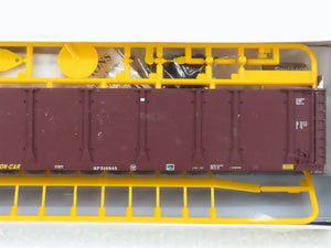 HO Walthers Kit 932-4818 SP Southern Pacific 89' Auto Carrier #516845 - Sealed