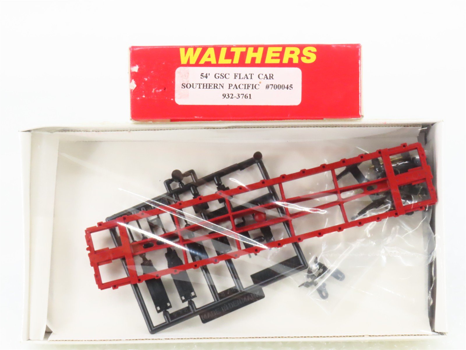 HO Scale Walthers Kit 932-3761 SP Southern Pacific 54' Flat Car #700045 - Sealed