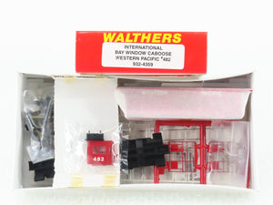 HO Walthers Kit 932-4359 WP Western Pacific Bay Window Caboose #482 - Sealed