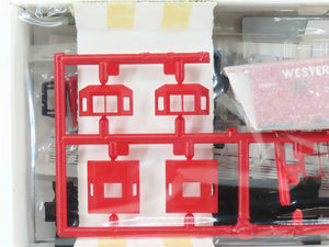 HO Walthers Kit 932-4359 WP Western Pacific Bay Window Caboose #478 - Sealed