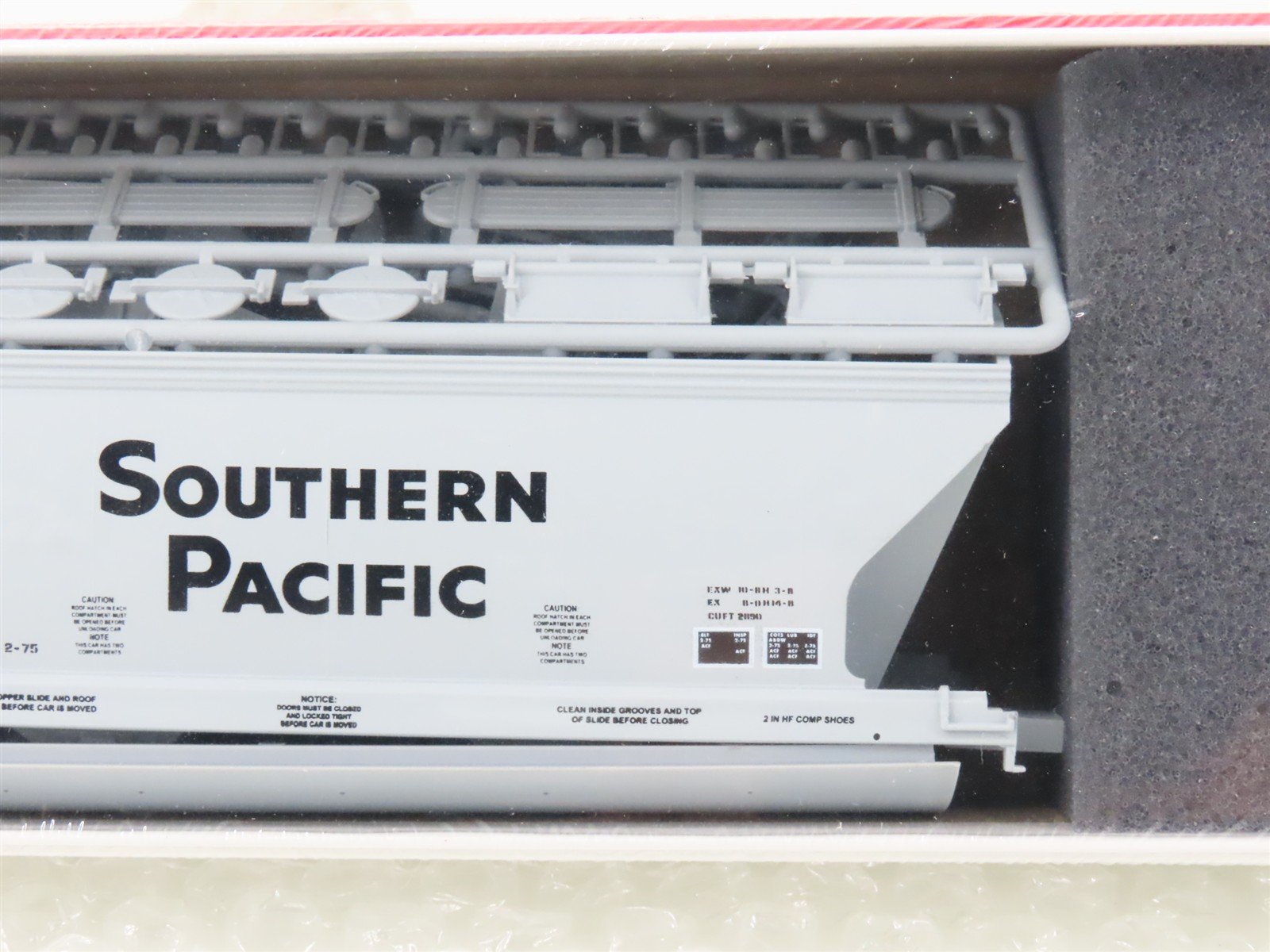 HO InterMountain Kit 41511-06 SP Southern Pacific 2-Bay Hopper #490275 - Sealed
