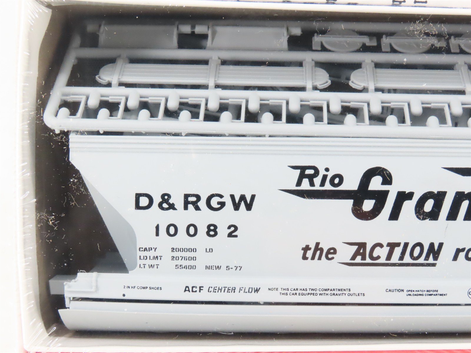 HO Scale InterMountain Kit 41504-15 D&RGW Rio Grande 2-Bay Hopper #10082 -Sealed