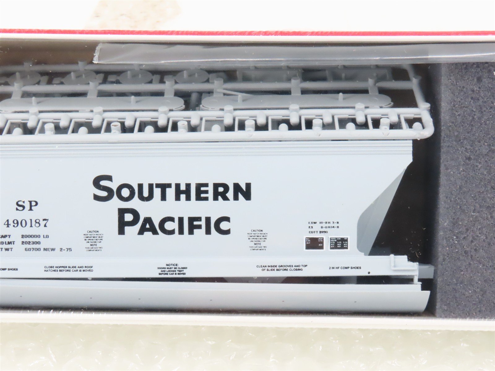 HO InterMountain Kit 41511-03 SP Southern Pacific 2-Bay Hopper #490187 - Sealed