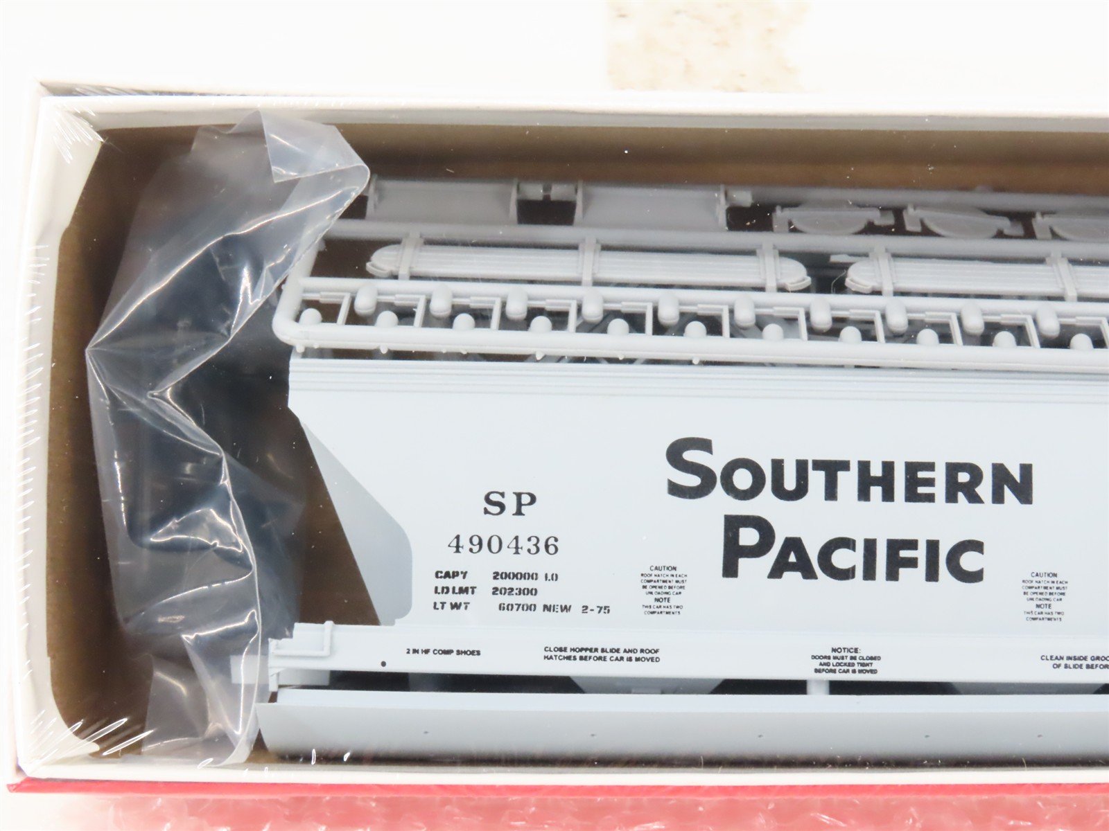 HO InterMountain Kit 41511-11 SP Southern Pacific 2-Bay Hopper #490436 - Sealed