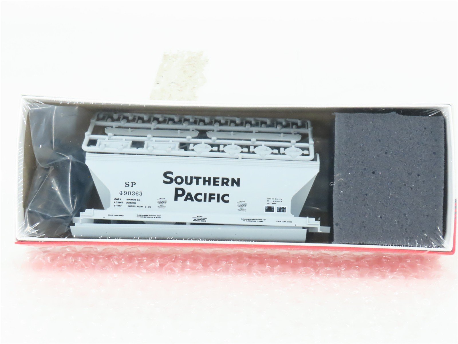 HO InterMountain Kit 41511-08 SP Southern Pacific 2-Bay Hopper #490363 - Sealed