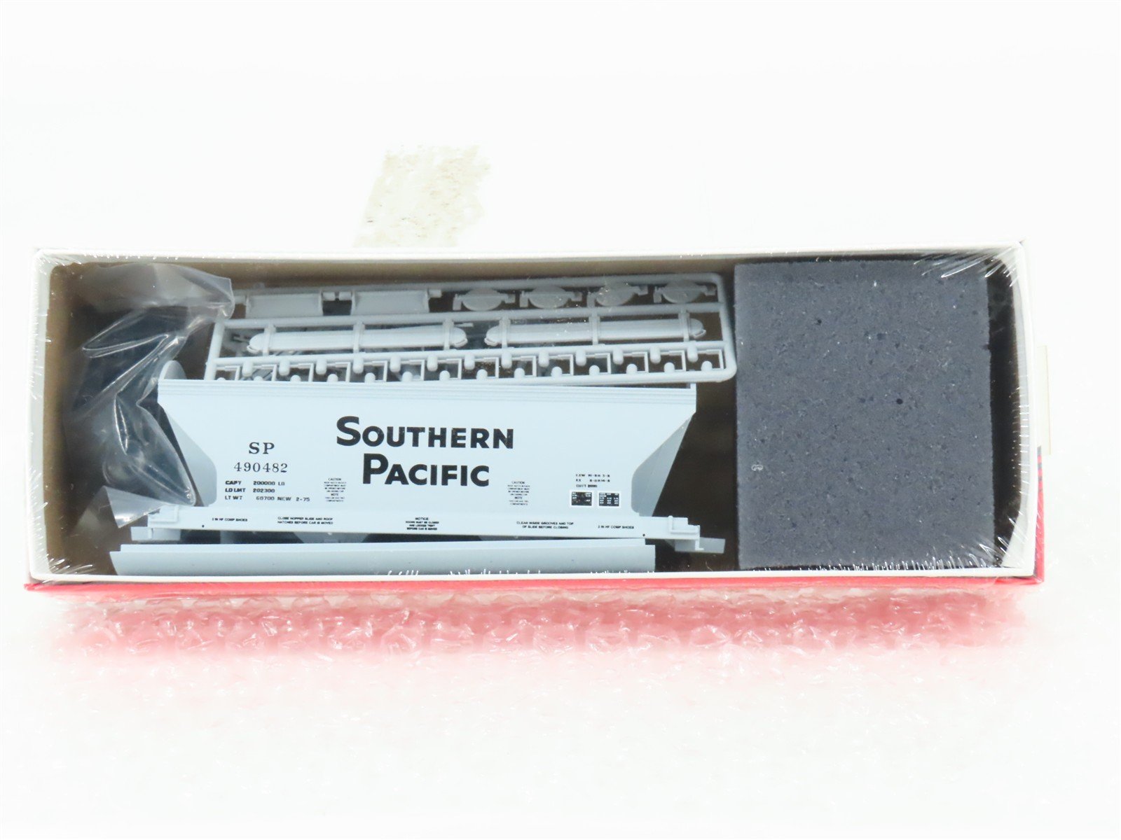 HO InterMountain Kit 41511-12 SP Southern Pacific 2-Bay Hopper #490482 - Sealed