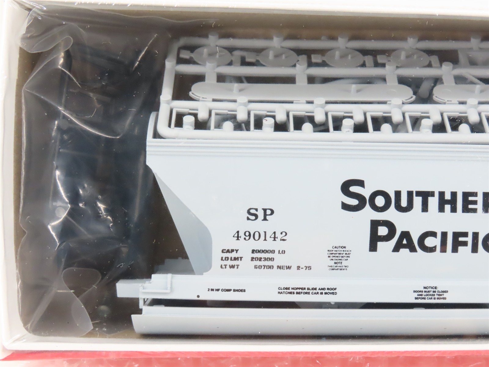 HO InterMountain Kit 41511-02 SP Southern Pacific 2-Bay Hopper #490142 - Sealed