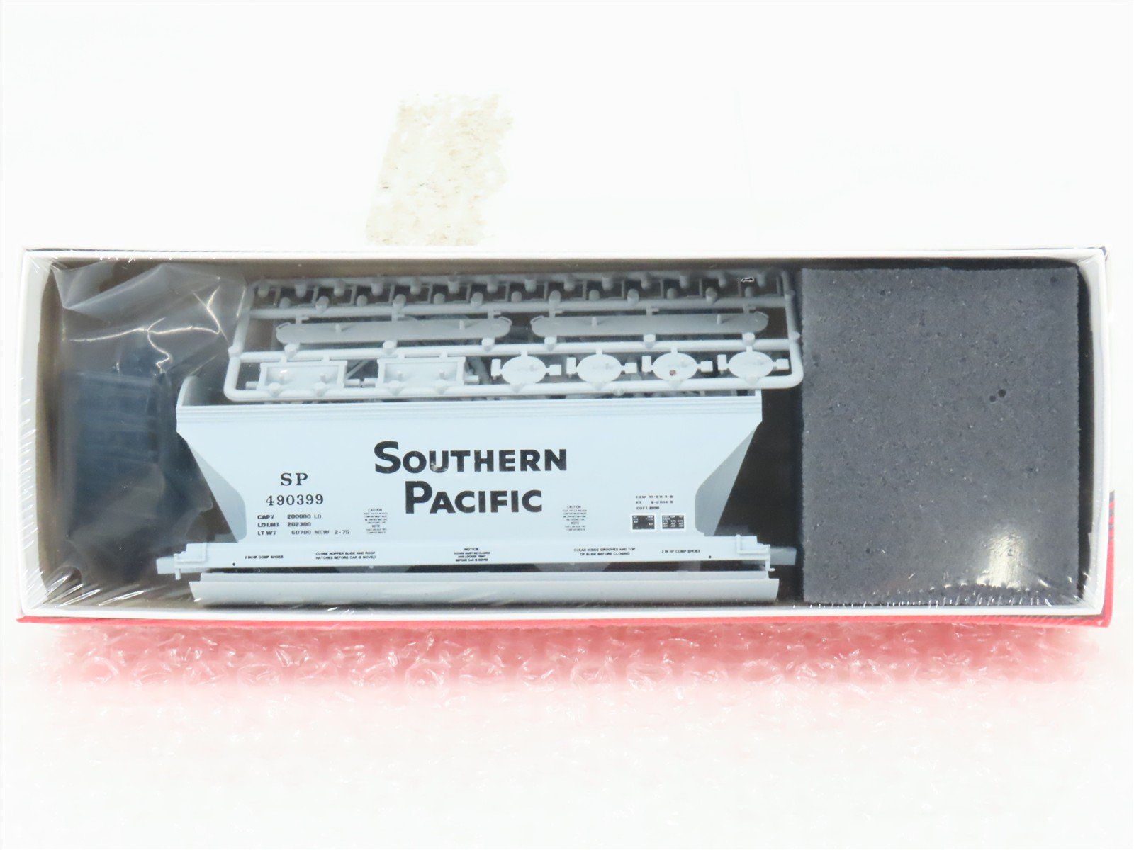 HO InterMountain Kit 41511-09 SP Southern Pacific 2-Bay Hopper #490399 -Sealed