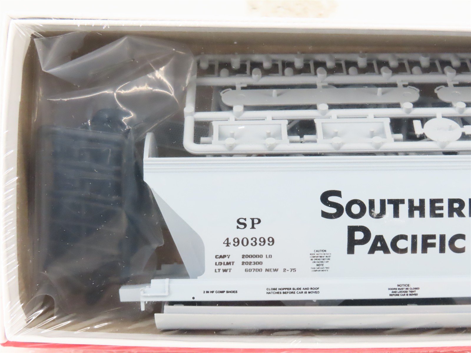 HO InterMountain Kit 41511-09 SP Southern Pacific 2-Bay Hopper #490399 -Sealed
