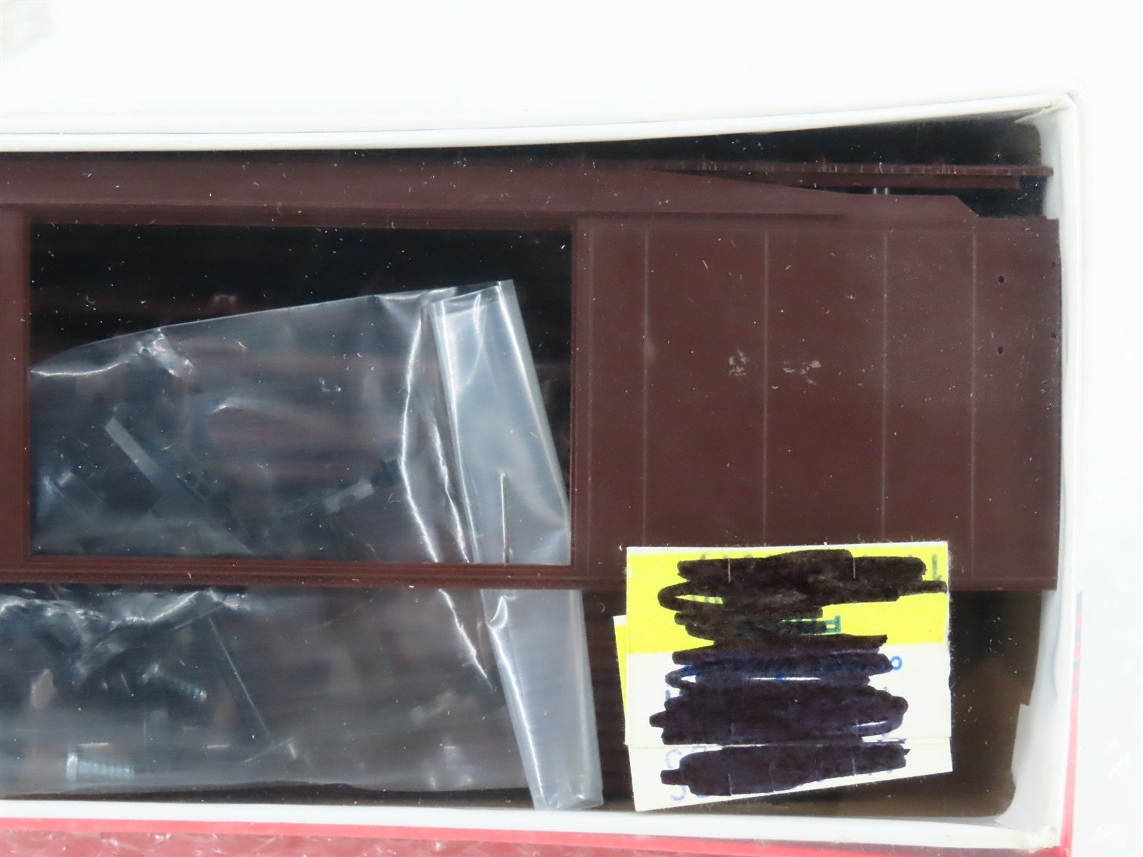 HO Scale InterMountain Kit 40698 Undecorated 50' Double Door Box Car - Sealed