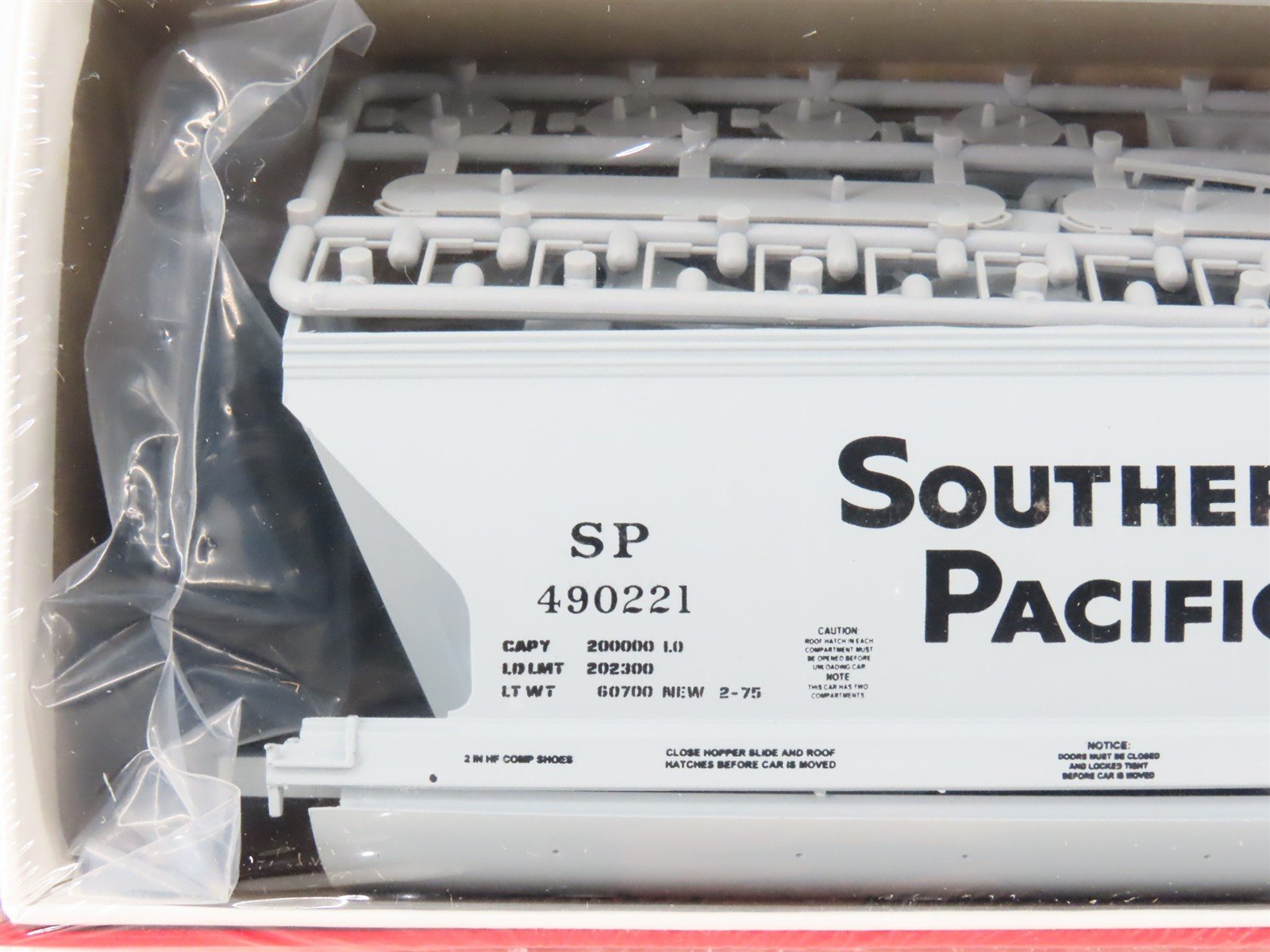 HO InterMountain Kit 41511-04 SP Southern Pacific 2-Bay Hopper #490221 - Sealed