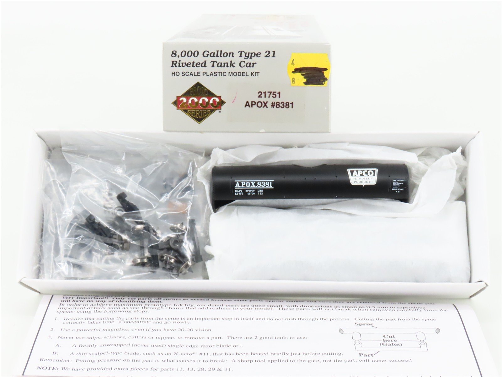 HO PROTO 2000 Kit 21751 APOX APCO Petroleum Products Single Dome Tank Car #8381