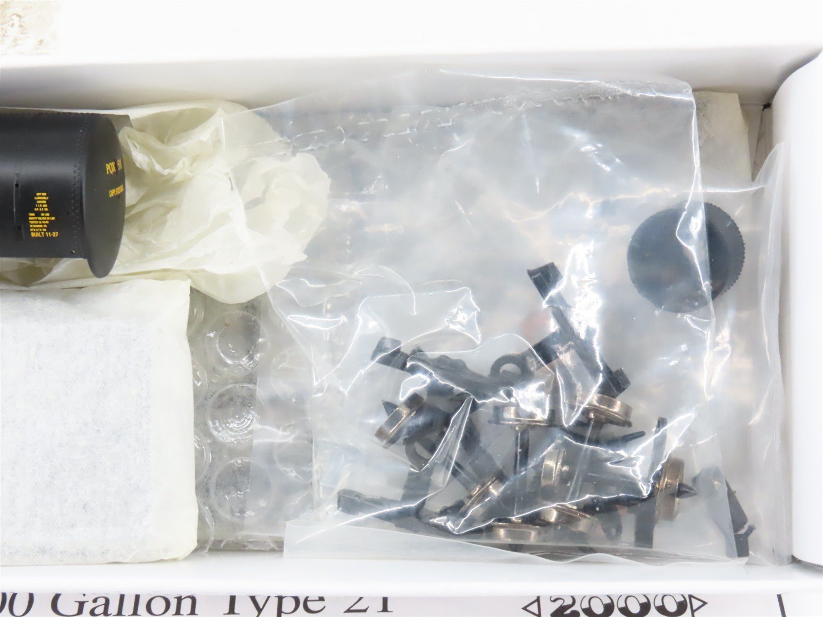 HO Scale PROTO 2000 Kit PQX Philadelphia Quartz Co. 8,000 Gallon Tank Car #518