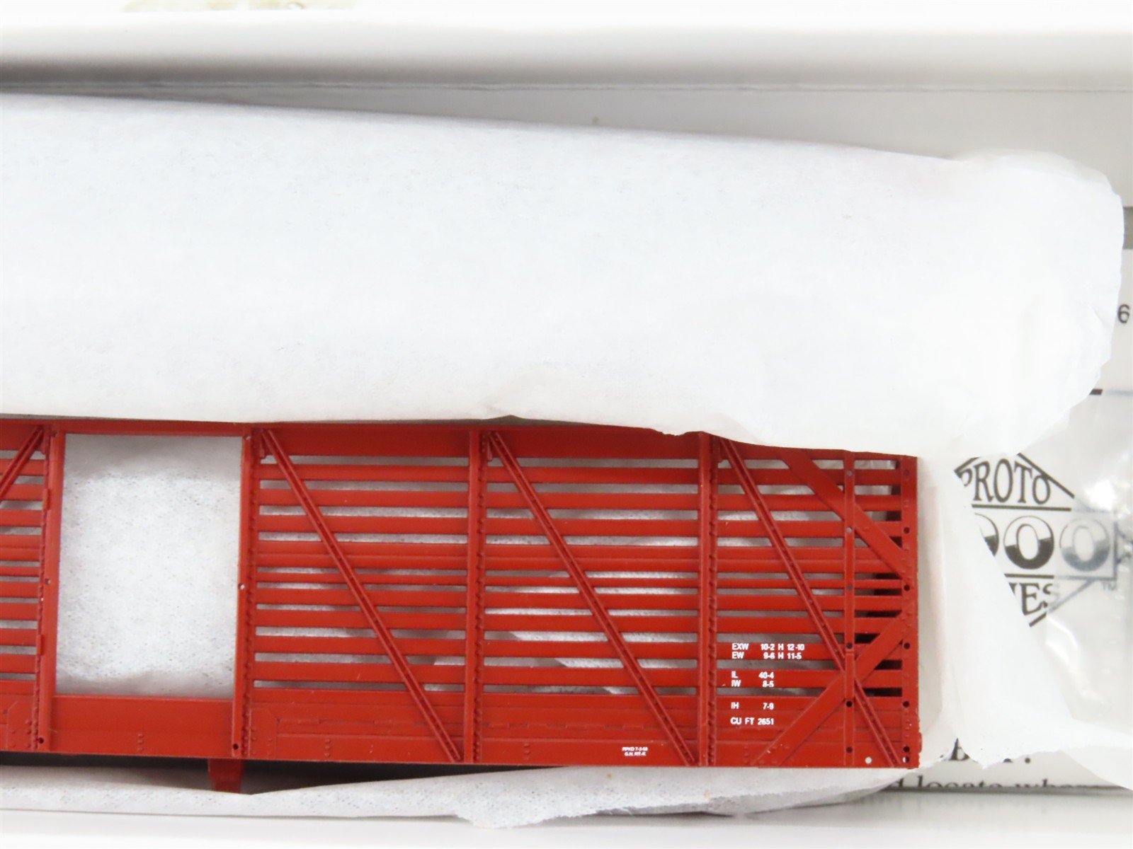 HO Scale PROTO 2000 Kit 21207 GN Great Northern 40' Single Deck Stock Car #55034