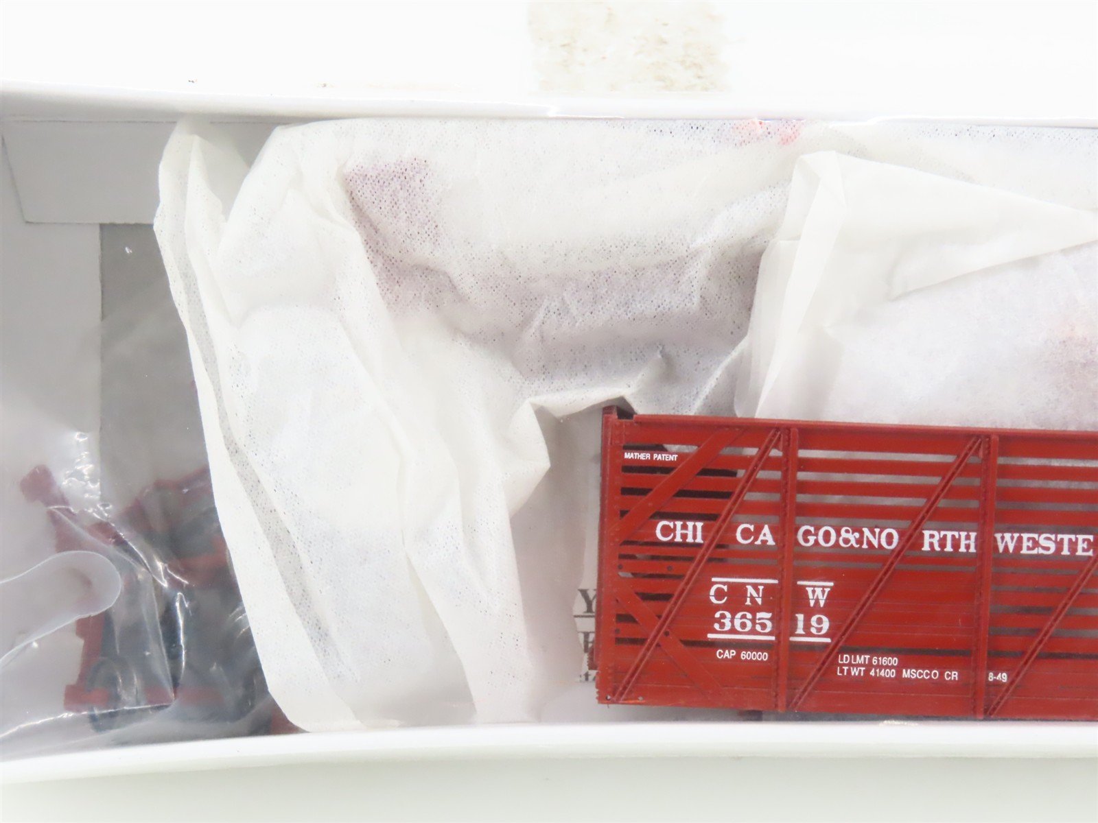 HO PROTO 2000 Kit 21201 CNW Chicago & North Western Stock Car #36519 - Sealed