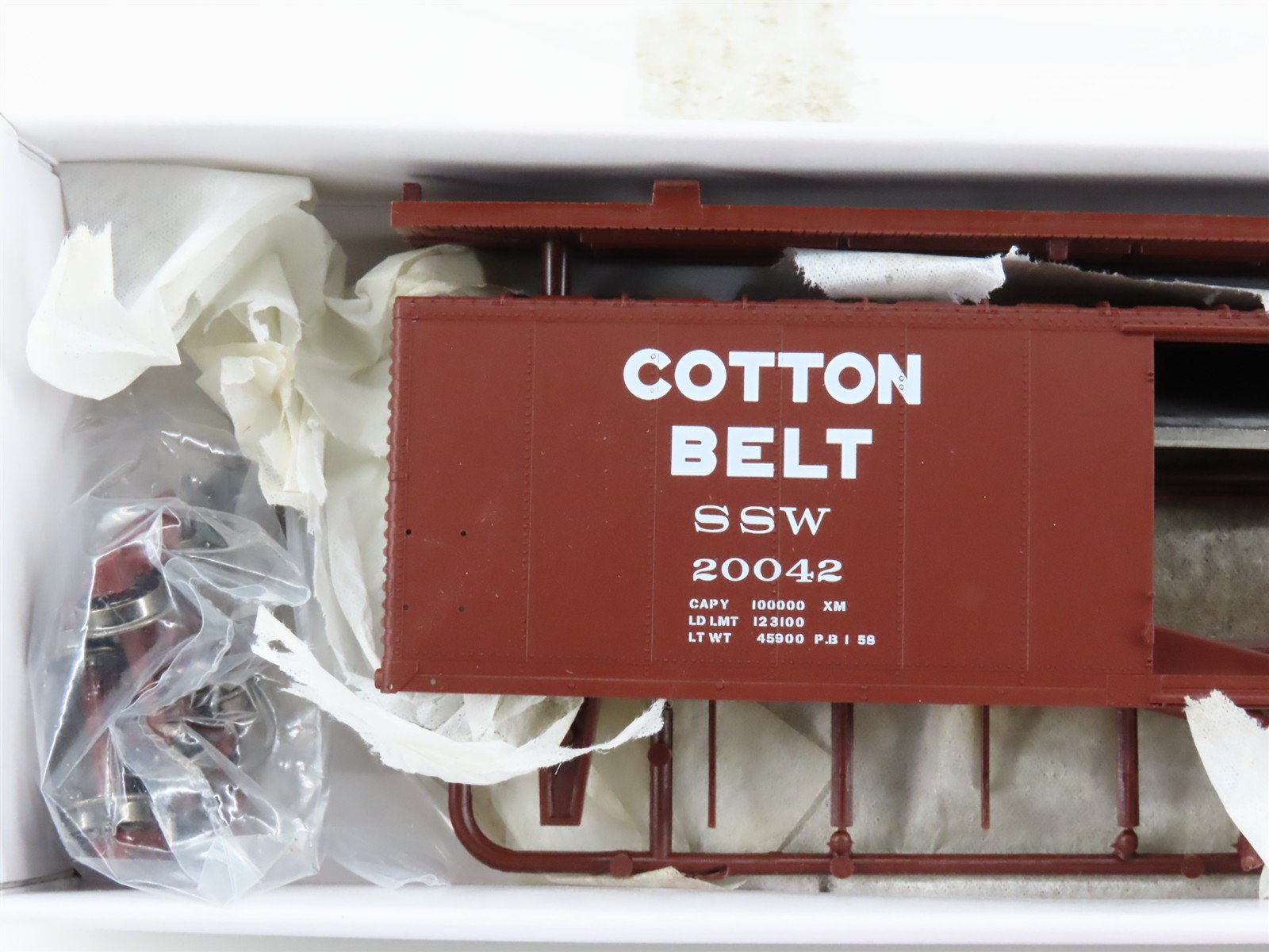 HO Scale PROTO 2000 Kit 21838 SSW Cotton Belt 50' Single Door Box Car #20042