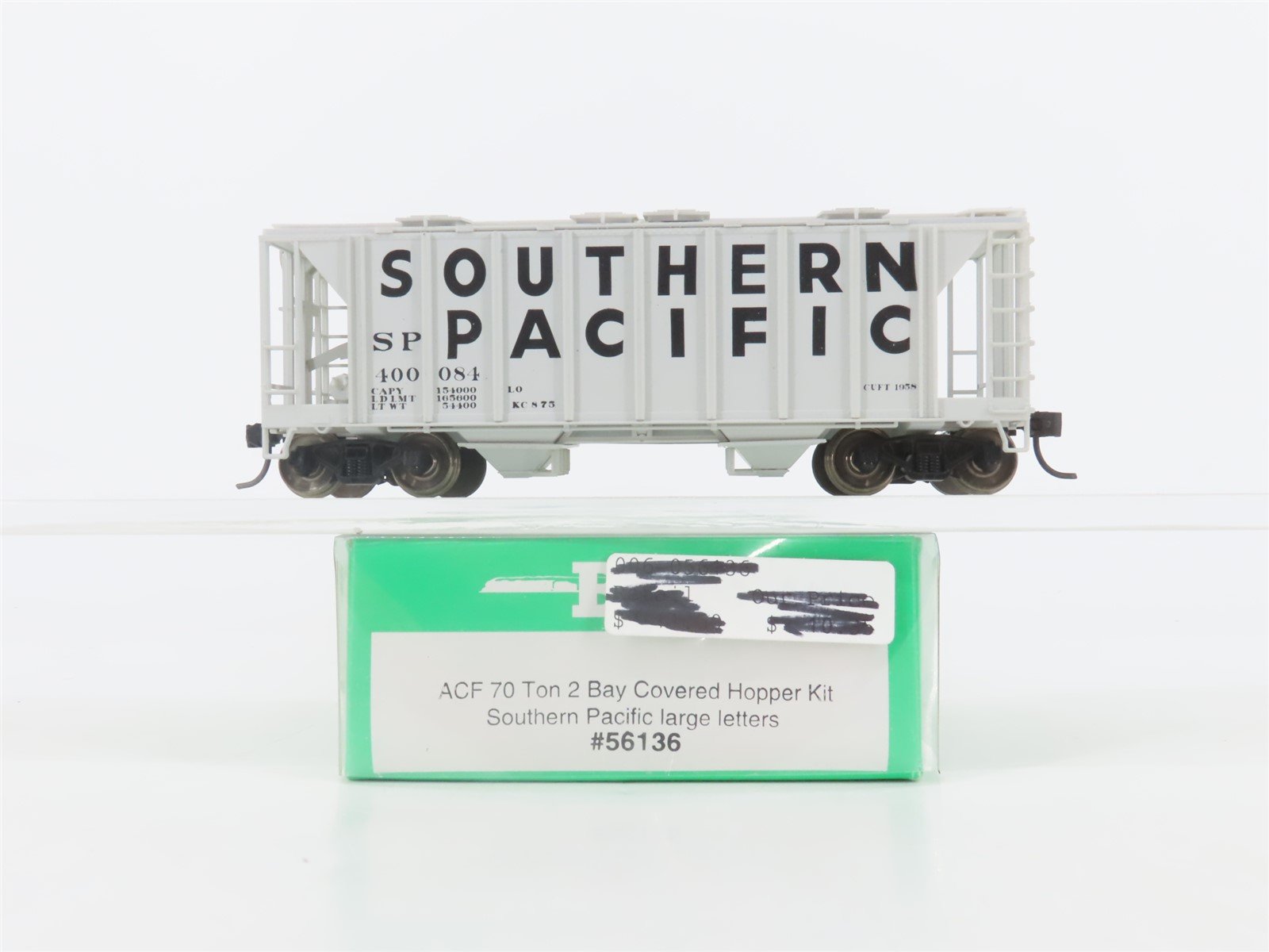 HO Scale Bowser 56136 SP Southern Pacific 2-Bay Covered Hopper #400084 -Upgraded