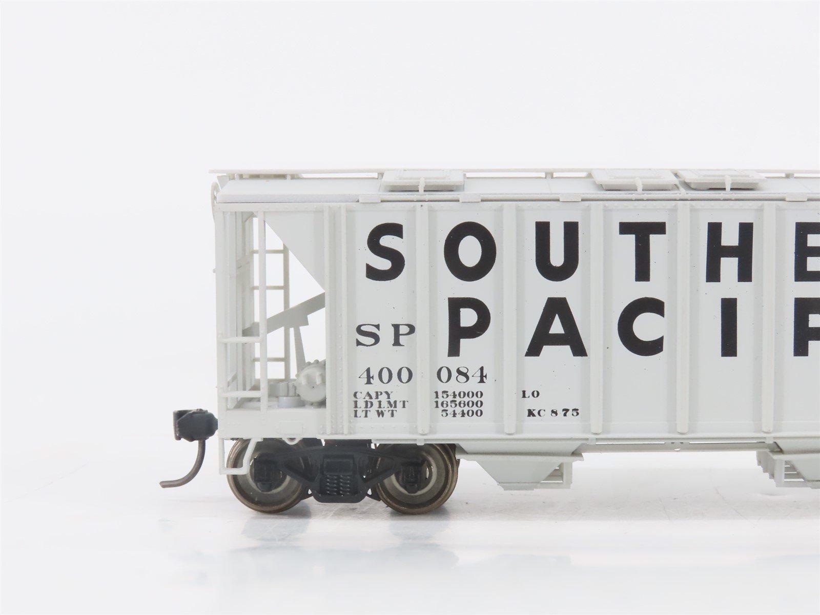 HO Scale Bowser 56136 SP Southern Pacific 2-Bay Covered Hopper #400084 -Upgraded