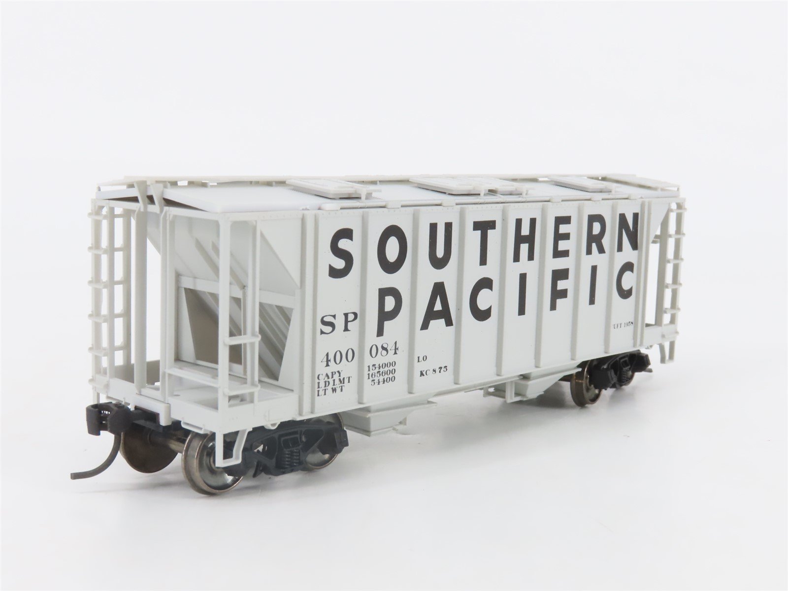 HO Scale Bowser 56136 SP Southern Pacific 2-Bay Covered Hopper #400084 -Upgraded