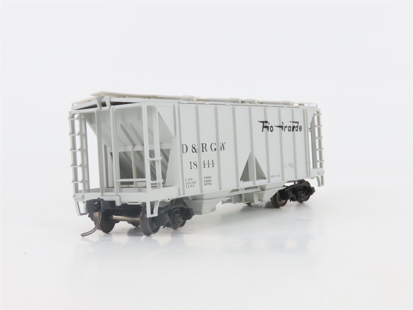 HO Scale Bowser 55615 D&RGW Rio Grande 2-Bay Covered Hopper #18444 -Upgraded
