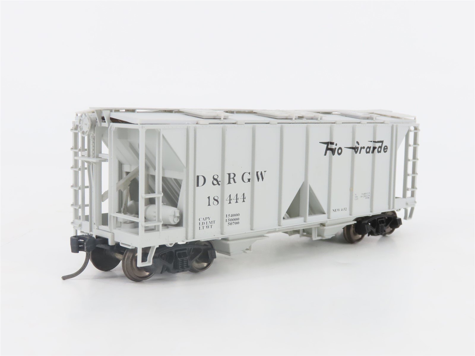HO Scale Bowser 55615 D&RGW Rio Grande 2-Bay Covered Hopper #18444 -Upgraded