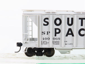 HO Scale Bowser 56136 SP Southern Pacific 2-Bay Covered Hopper #400069 -Upgraded