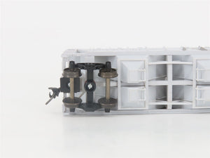 HO Scale Bowser 55680 GN Great Northern 2-Bay Covered Hopper #71117 -Upgraded