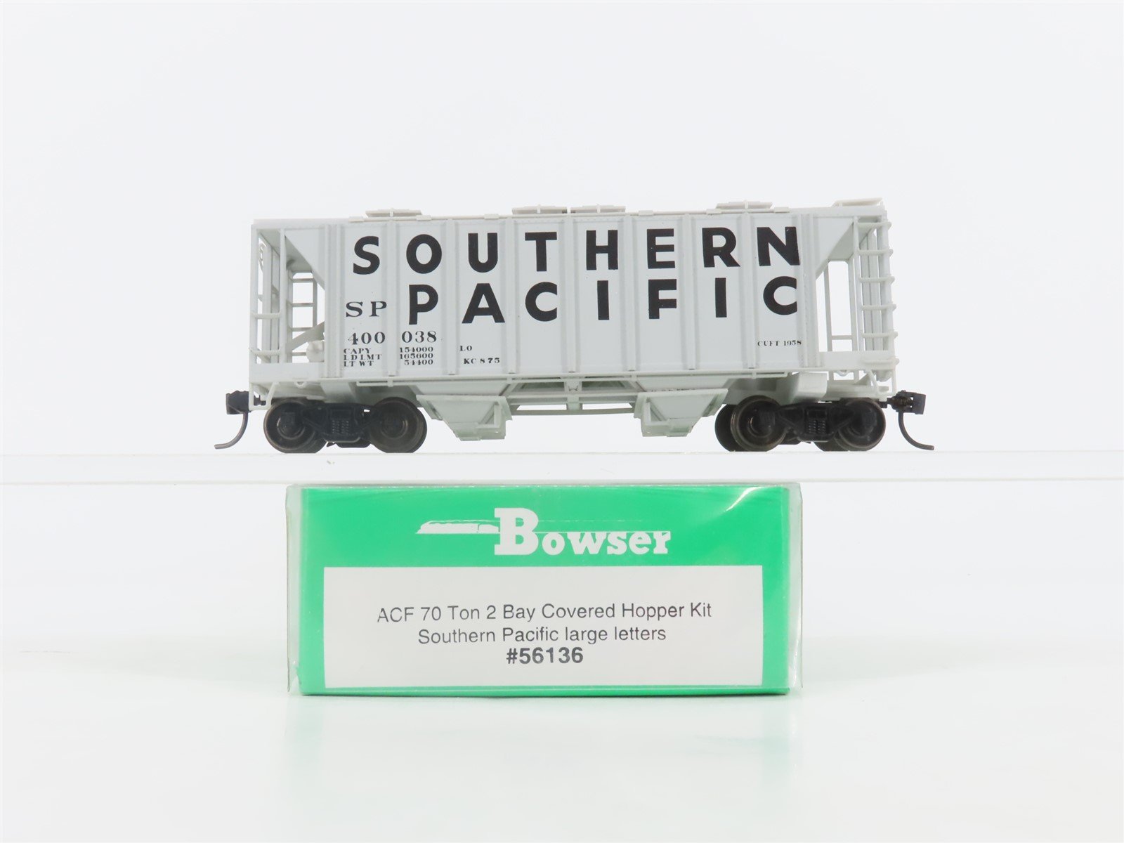 HO Scale Bowser 56136 SP Southern Pacific 2-Bay Covered Hopper #400038 -Upgraded